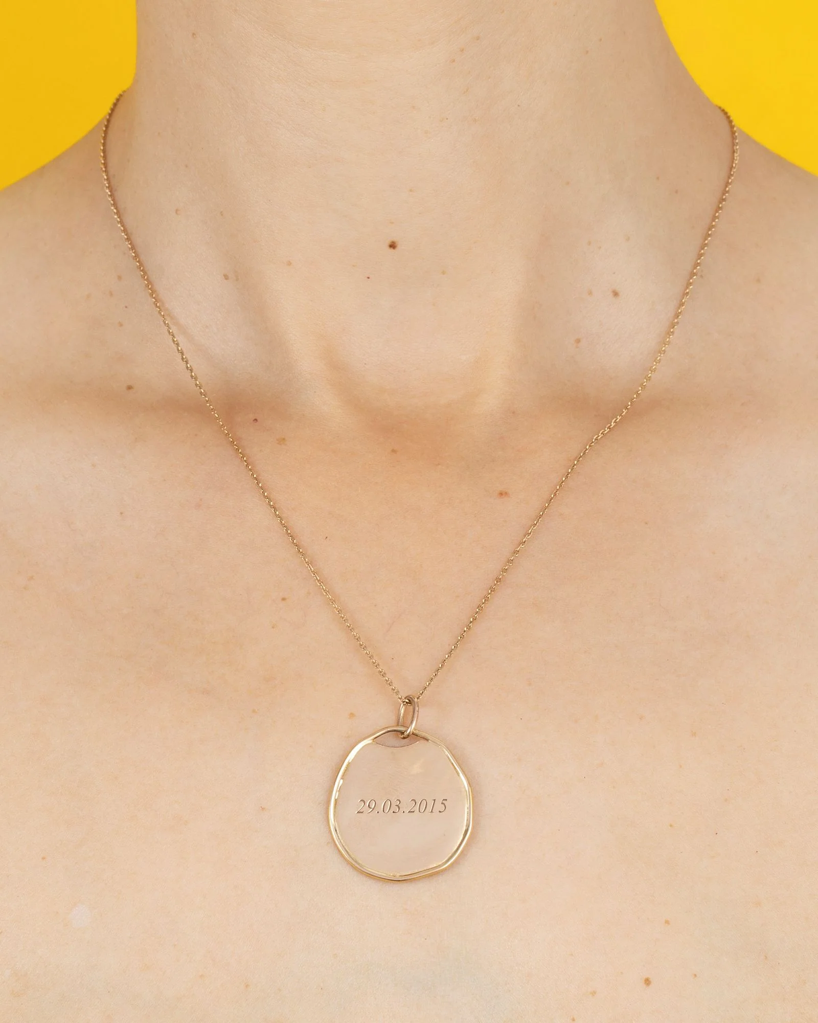 Médaille Angelo - fabriquée avec VOTRE or – Image 6